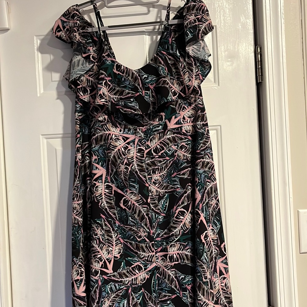 Avenue cold shoulder dress NWT